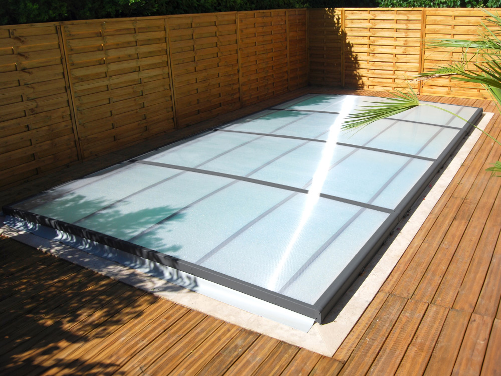 Installation d’un abri de piscine : choisir un professionnel