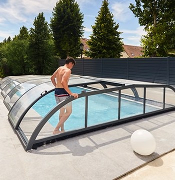 découvrez nos solutions innovantes de chauffage pour abris de piscine, conçues pour prolonger vos moments de baignade tout en optimisant le confort et l'économie d'énergie. profitez d'une température idéale dans votre piscine, même lors des soirées fraîches.