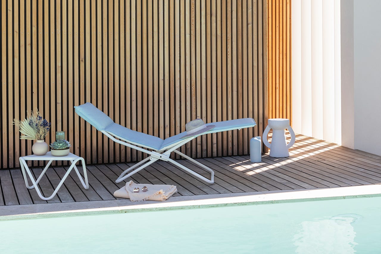 découvrez un espace convivial dédié à la détente et au plaisir aquatique. profitez de notre piscine entourée d'une atmosphère chaleureuse, idéale pour des moments en famille ou entre amis.