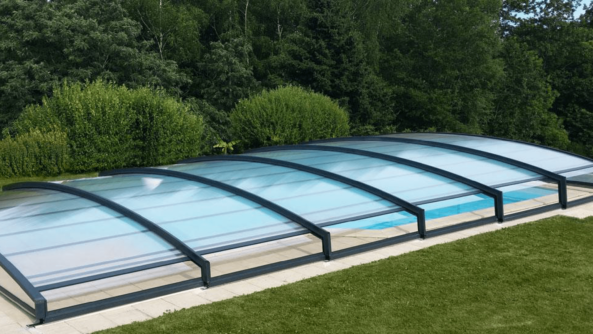 découvrez comment choisir le meilleur abri de piscine pour protéger votre espace aquatique. explorez les différents types, matériaux et critères essentiels pour faire le bon choix et profiter de votre piscine toute l'année.